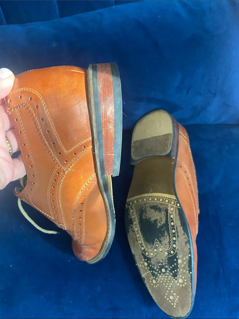 Men's Tan Wingtip Derby Shoes with Brogue Detailing